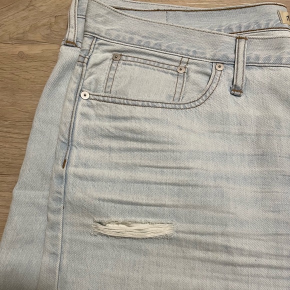 Madewell Slouchy Boyjeans, Light Wash, Ripped - 32 Petite - Picture 6 of 12